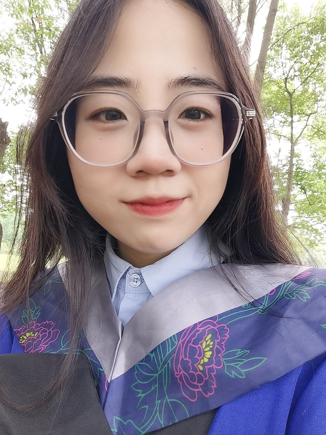 张蕾个人照片